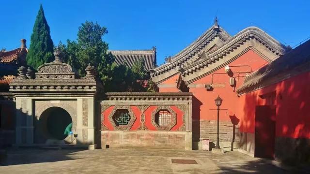 IM电竞 电子竞技平台“京西小故宫”修缮重开！古寺寻幽、山林品茶北京最美秋天在这(图3)