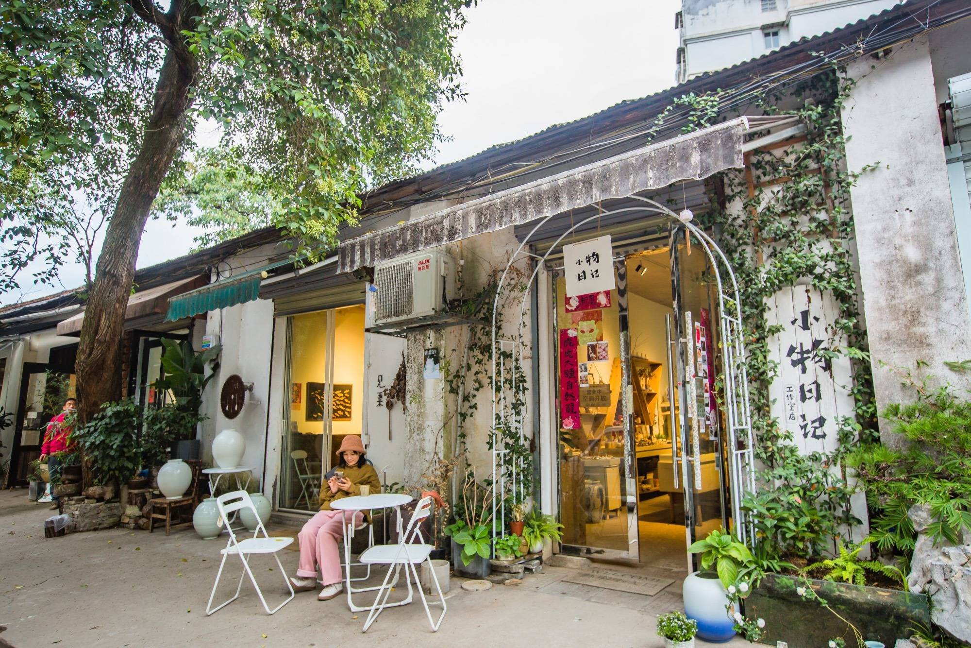 景德镇雕塑瓷厂曾经的厂房成为了艺术圣地吸引众多陶瓷爱好者IM电竞 IM电竞平台(图4)