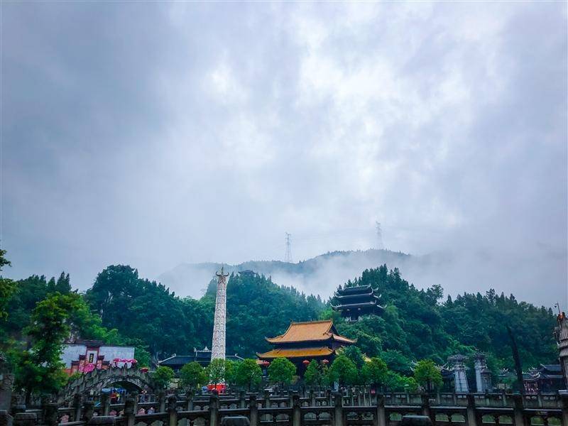 IM电竞 IM电竞app重庆大足石刻五天跟团游这篇安排行程及景点路线驴友一定要仔细看这篇攻略(图2)